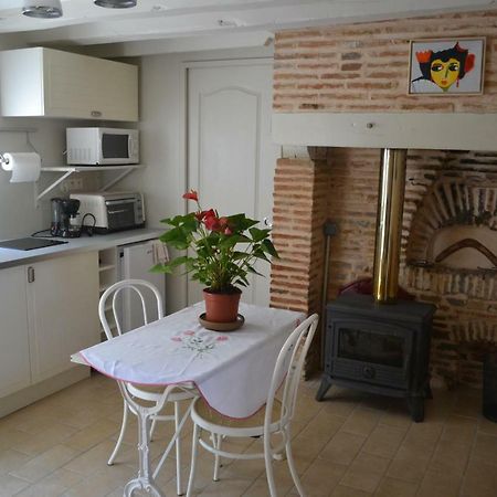 La Licorne Bed & Breakfast Lamarche-Sur-Saone Exterior photo